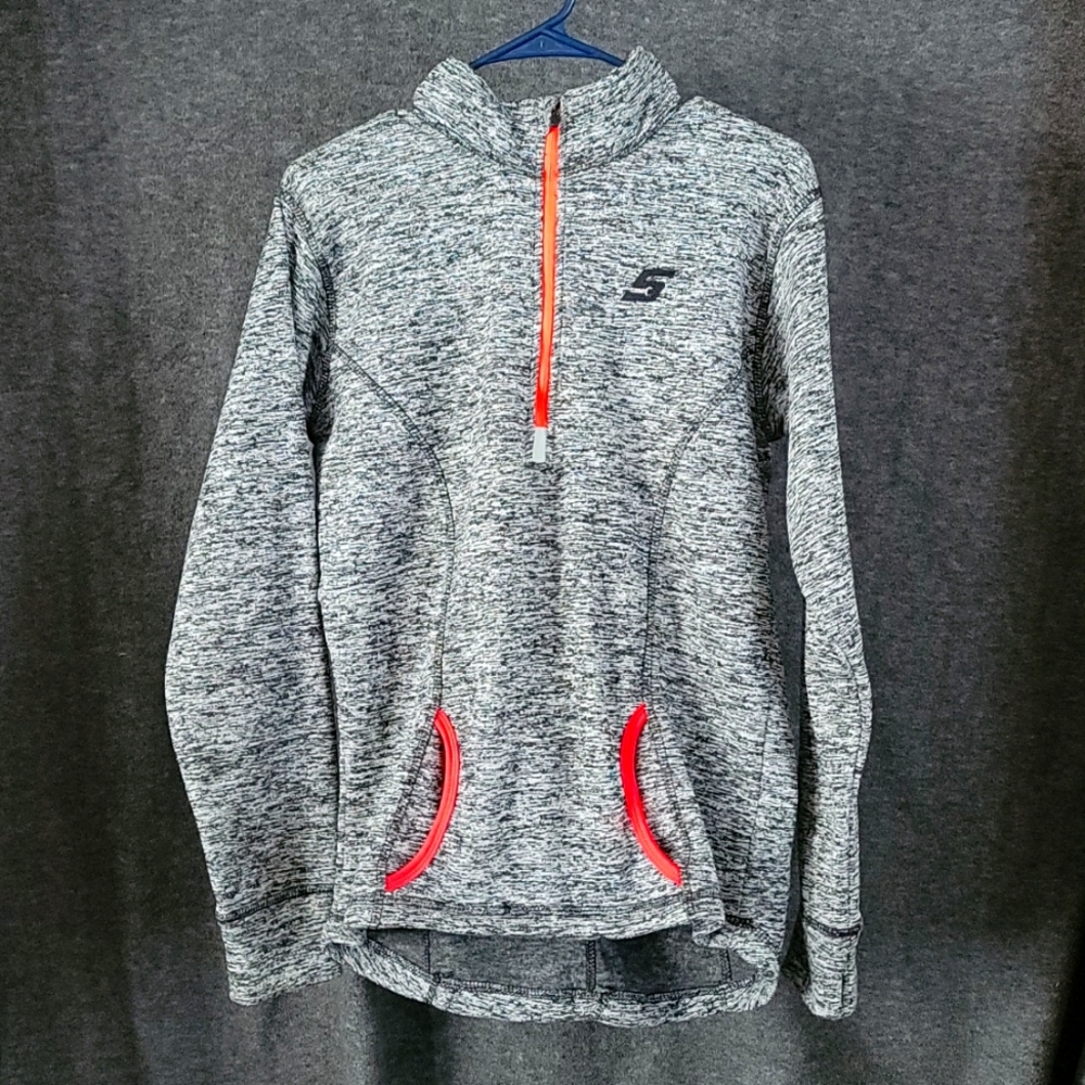Snap on womens pull over sweater